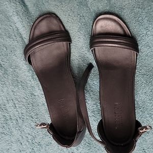 Kenneth cole reaction size 8 wedge short sandal